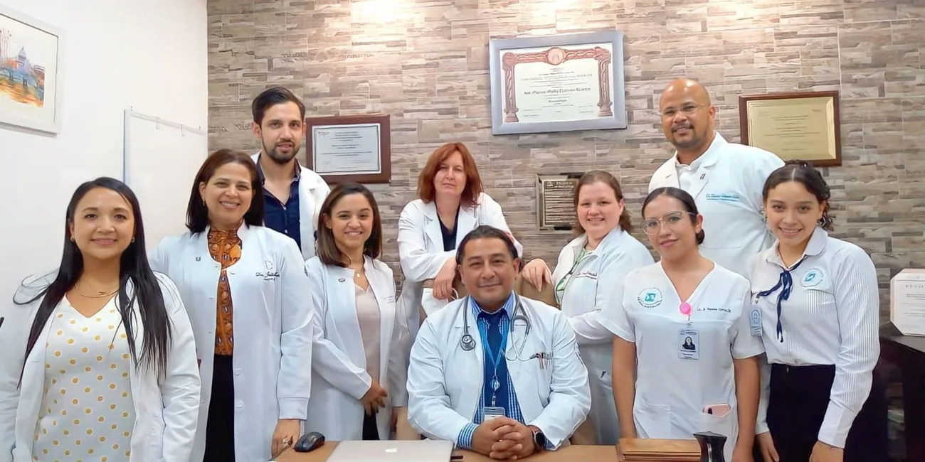 Equipo real del Centro de Excelencia en Reumatología